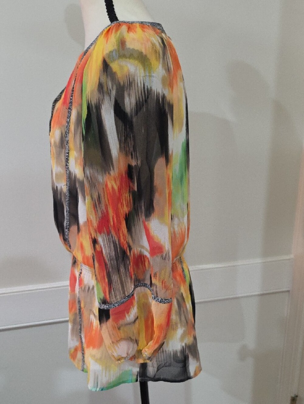 Calvin Klein Multi-Color AbstractPrint Peasant Blouse - Size M - Picture 4 of 12